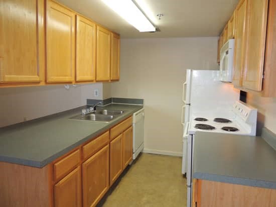 United Jewelers Apartments Kitchen